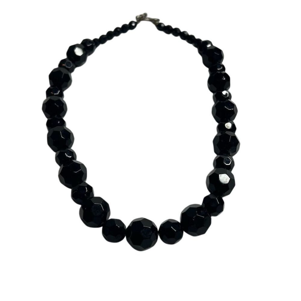 Black Faceted Graduated Beaded Necklace‎ with Secure Clasp